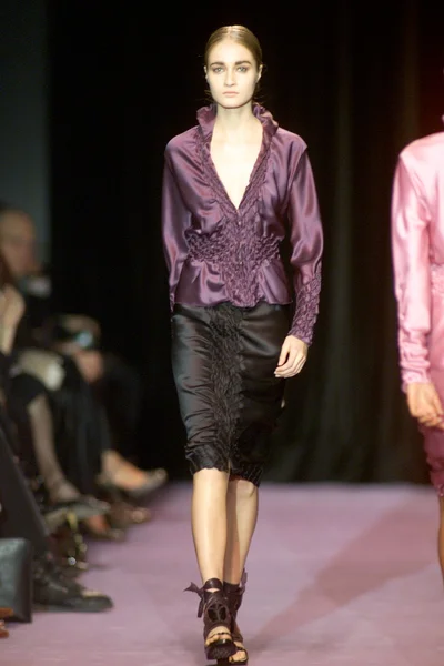 Look 3